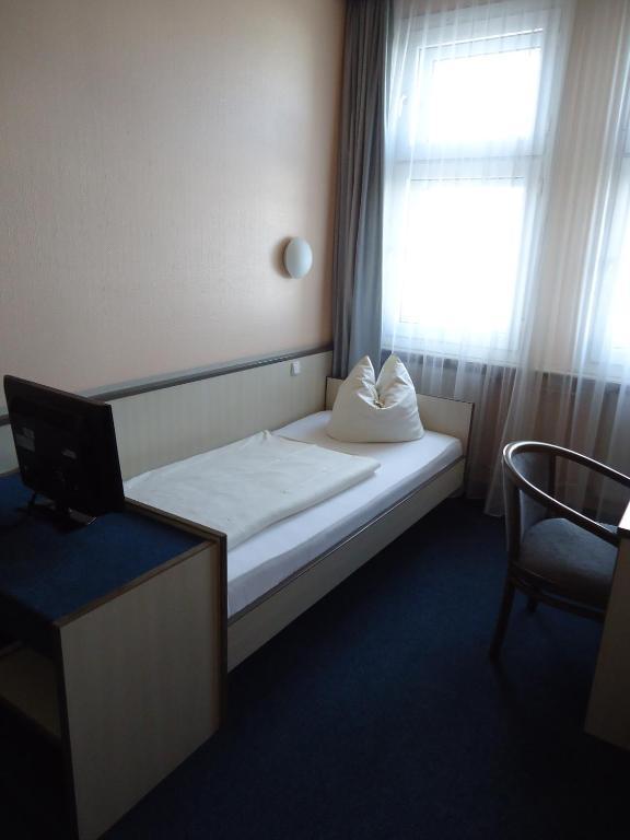 Hotel Und Rasthof Avus Berlin Ruang foto