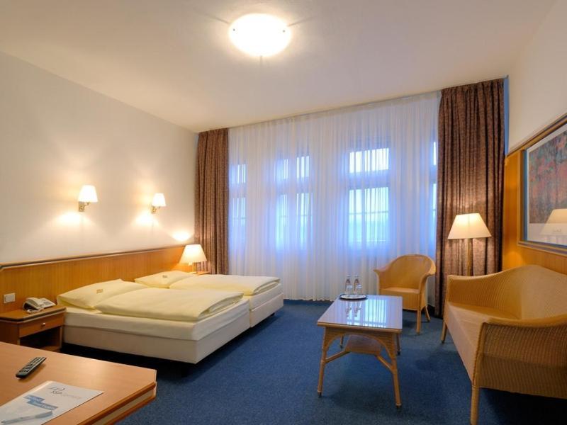 Hotel Und Rasthof Avus Berlin Ruang foto